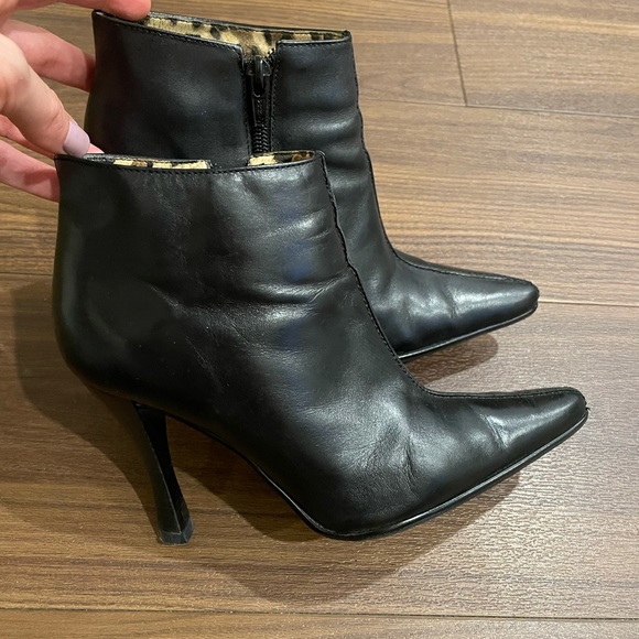 Boots - Picture 4 of 7